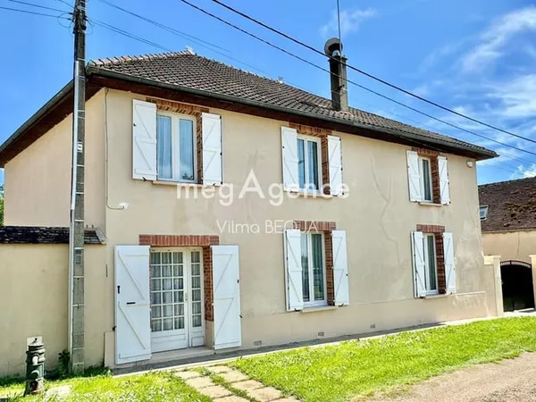 Maison ancienne 8 pièces 208m²