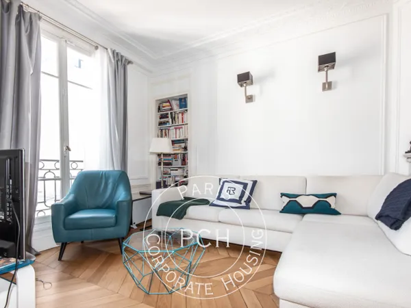 Paris 16e, 3 pièces meublé refait à neuf
