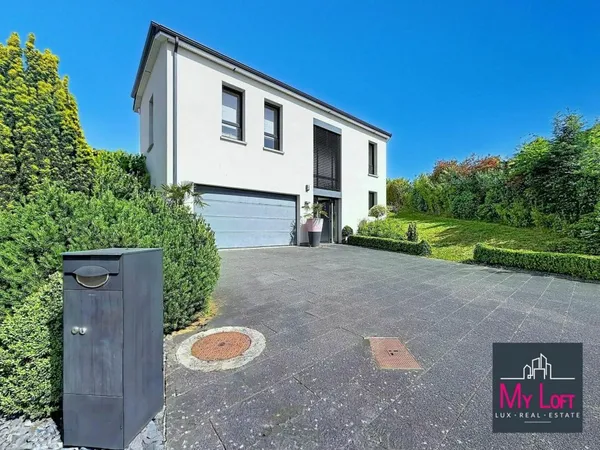 Maison 8 pièces 238 m²