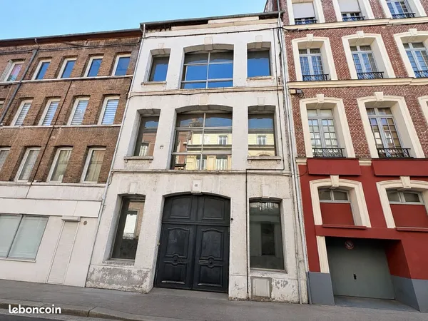 Maison 9 pièces 255 m²