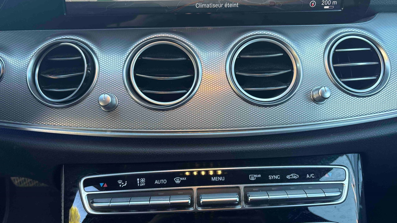 Mercedes Classe E 200 9G-Tronic — photo 20