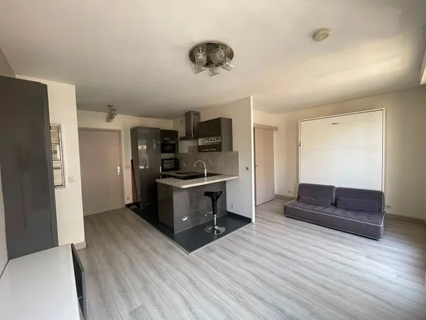 Appartement Rosny Sous Bois 1 pièce(s) 26.77 m2 avec cave et parking