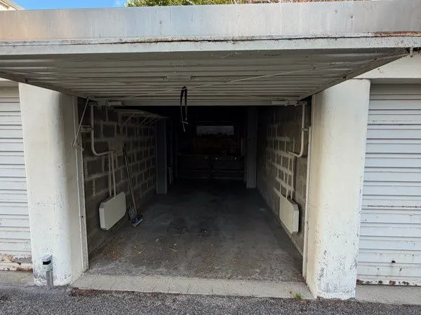 Garage fermé ~15m2 - Résidence sécurisée - Grenoble 38100