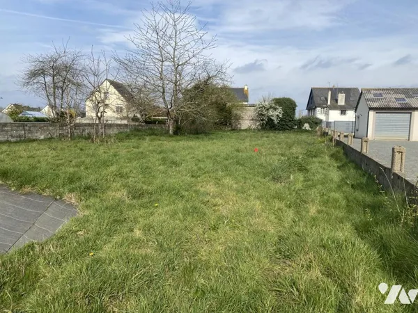 Terrain 650 m²