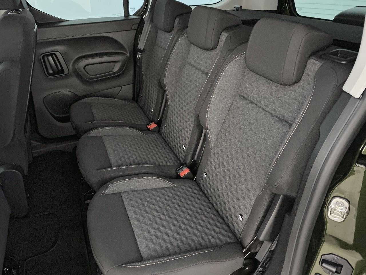 Peugeot Rifter m diesel 130 ch automatique 5pl gt — photo 10