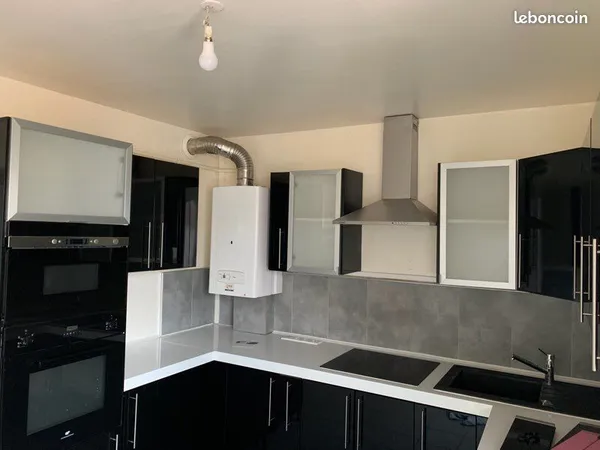 F2 rue Victor Hugo 44 m2
