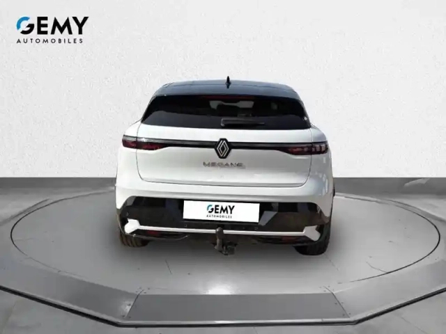 Renault Megane e-tech ev40 130ch standard charge — photo 5