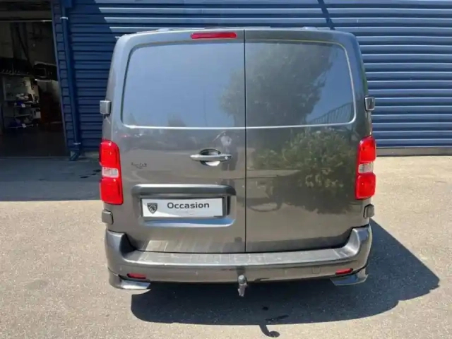 Opel Vivaro fg m 2.0 bluehdi 180ch s&amp;s pack business eat8 — photo 4