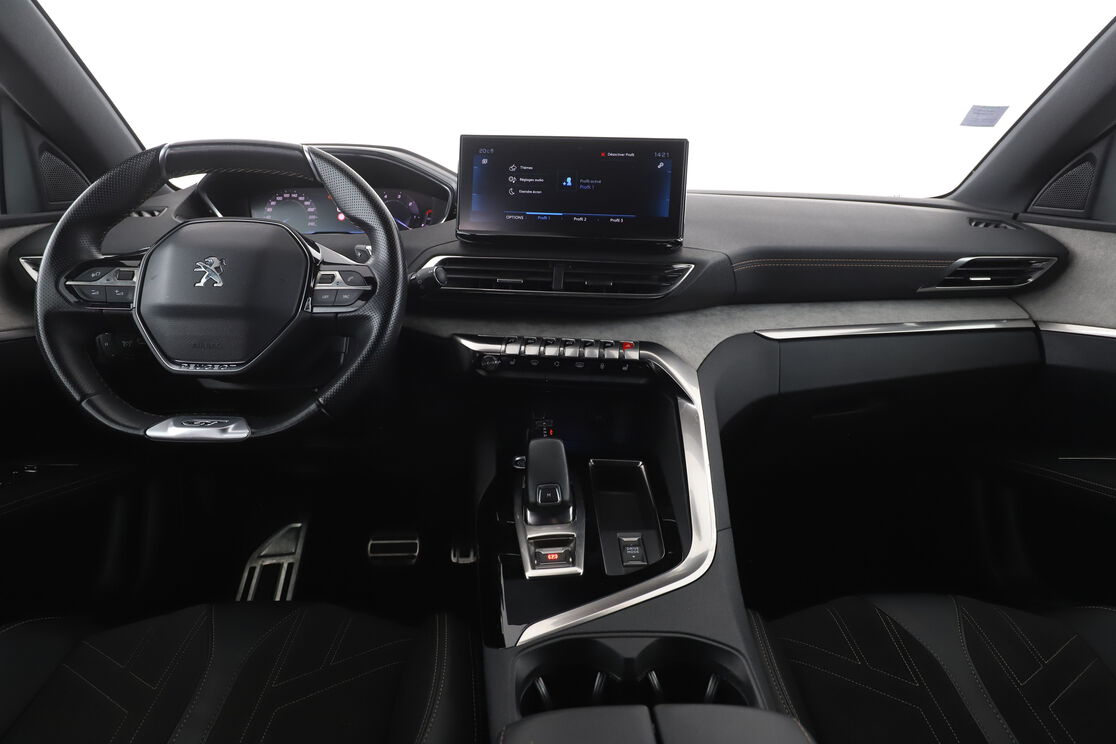 Peugeot 3008 1.5 Blue-HDi GT EAT8 — photo 11