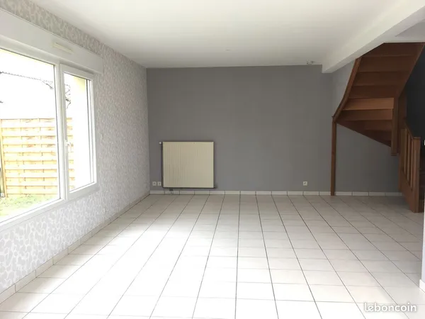 A louer cisse maison t5 116 m2 + garage