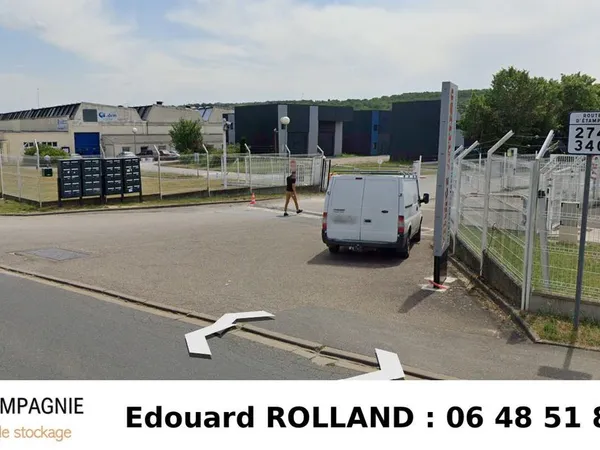 Box de stockage et d'activité à vendre de 59 m² / 32 504 euros Hors Taxes