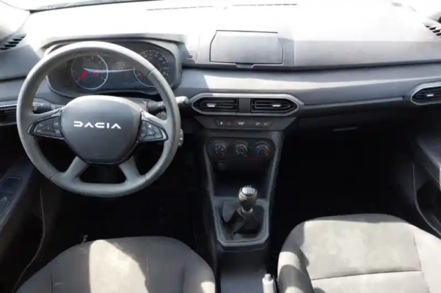 Dacia Sandero eco-g 100 — photo 9