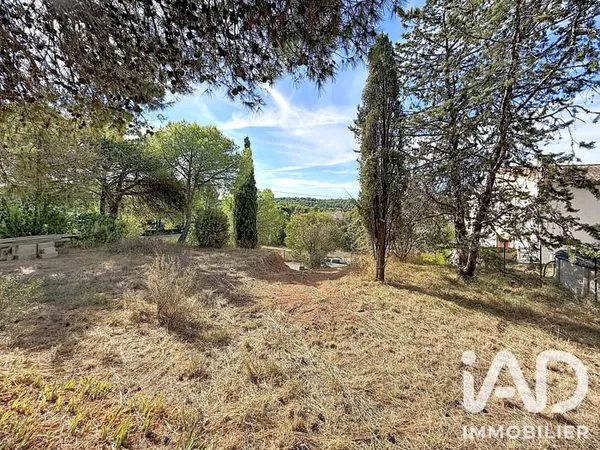 Terrain 1329 m²