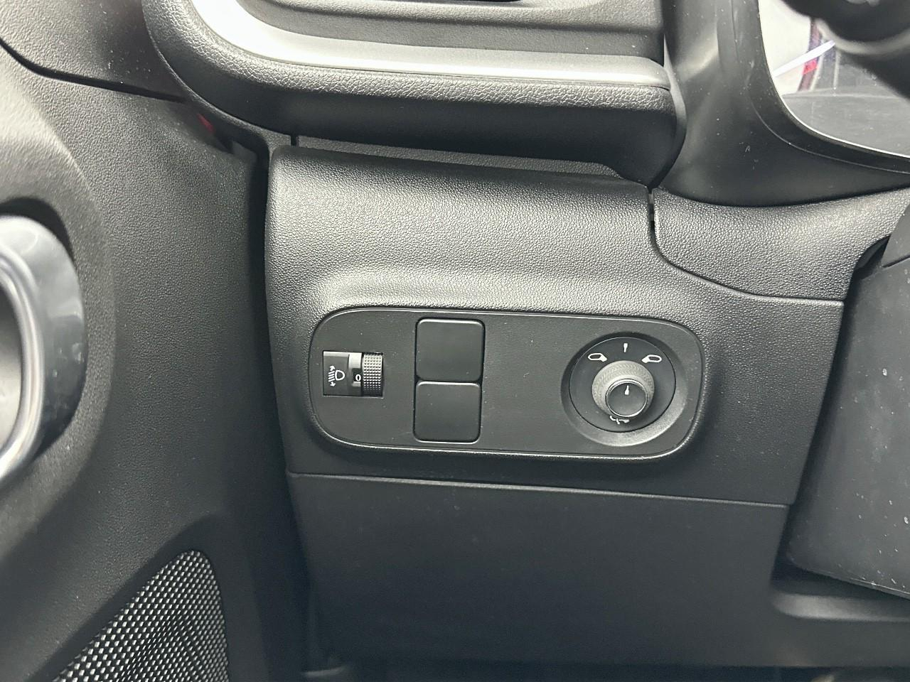 Citroën C3 puretech 110 s&s eat6 shine — photo 19