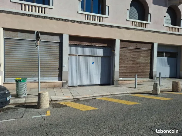 PARKING petit véhicule
