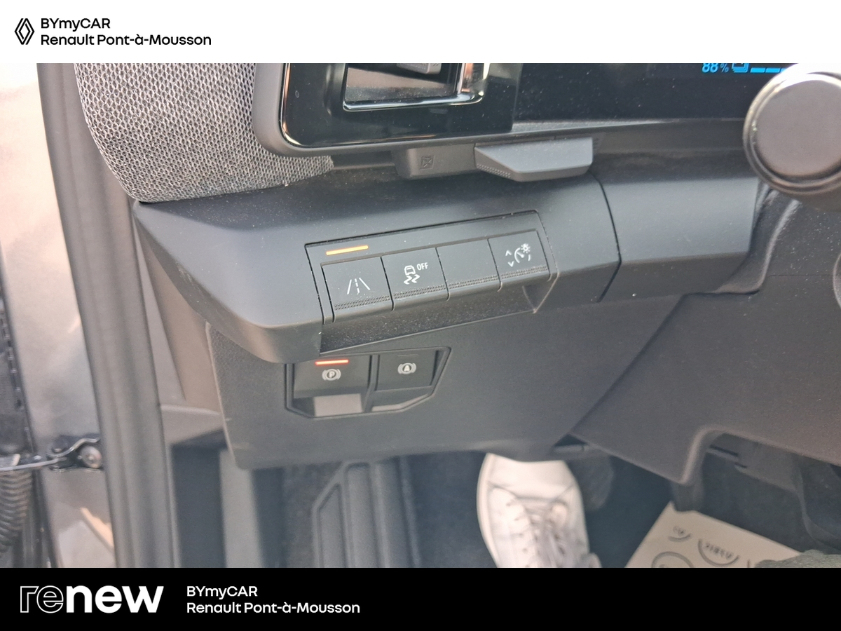 Renault Megane E-Tech EV60 220 ch optimum charge — photo 19