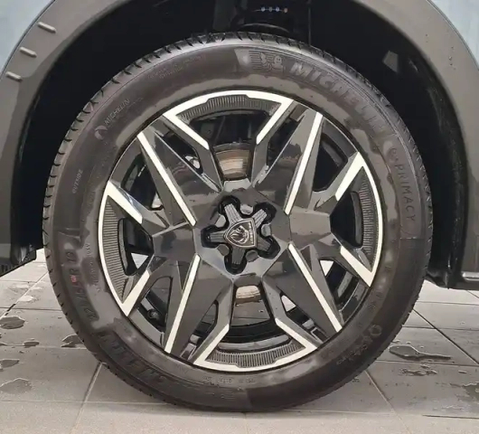 Peugeot 3008 hybrid 145 e-dcs6 — photo 12