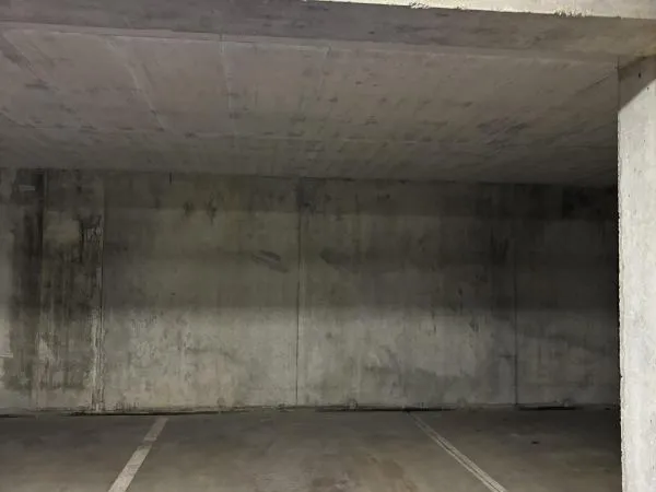 Stationnement Location Nantes   75€