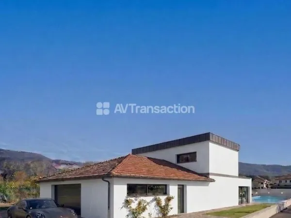 Villa d'architecte avec piscine !