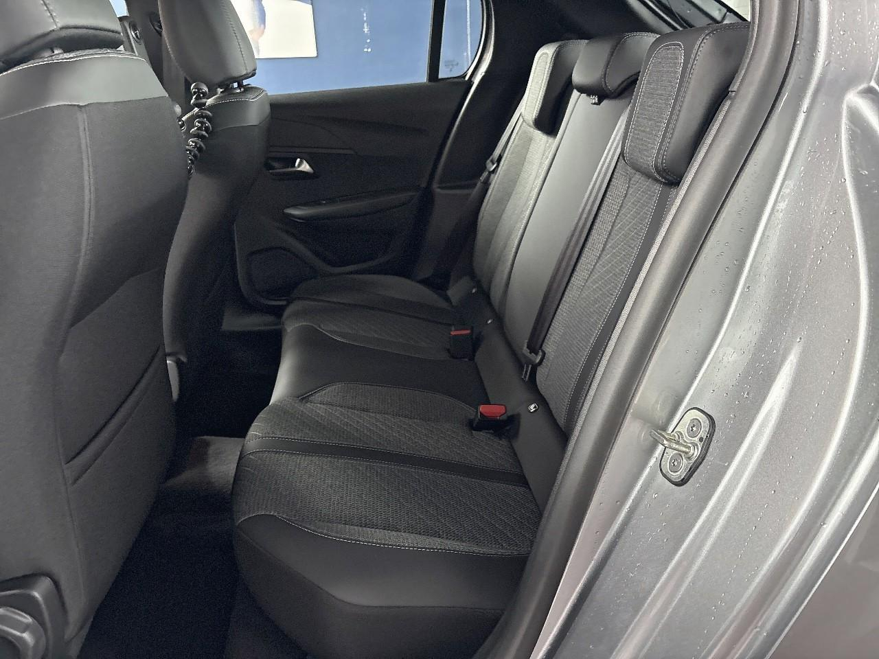 Peugeot 208 100 s&s bvm6 style — photo 12