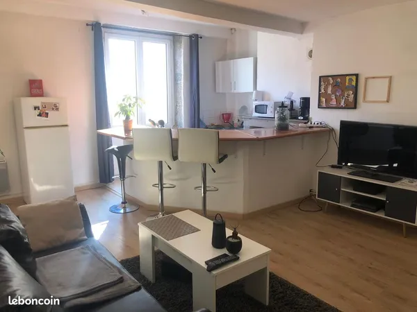 Particulier loue T2 meublé