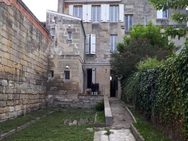 Immeuble 160 m²