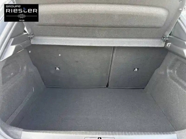 Peugeot 208 puretech 100 s&amp;s eat8 — photo 6