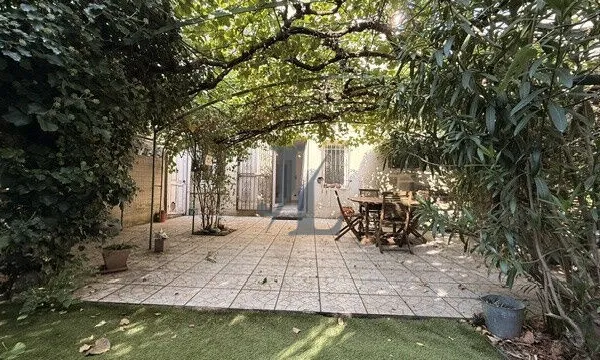 MAISON DE TYPE 7 AVEC TERRAIN