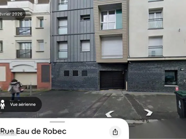 Place Parking, CHU Saint-Hilaire ( gare SNCF 7 minutes.)