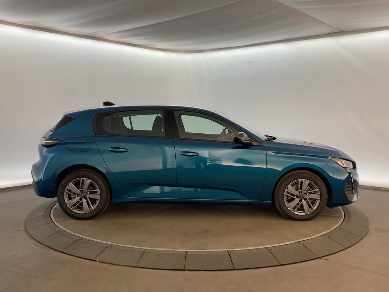 Peugeot 308 hybrid 145 e-dcs6 style — photo 4