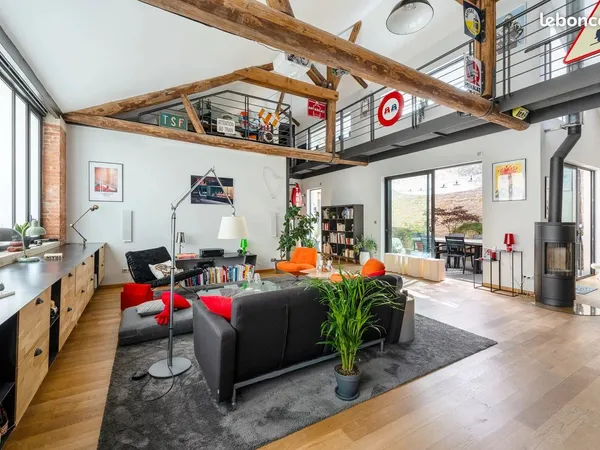 Maison 6 pièces 220 m²