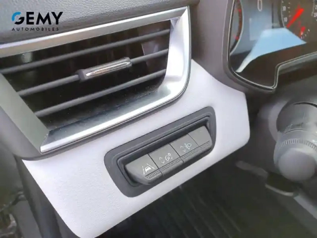 Renault Clio blue dci 100 — photo 55