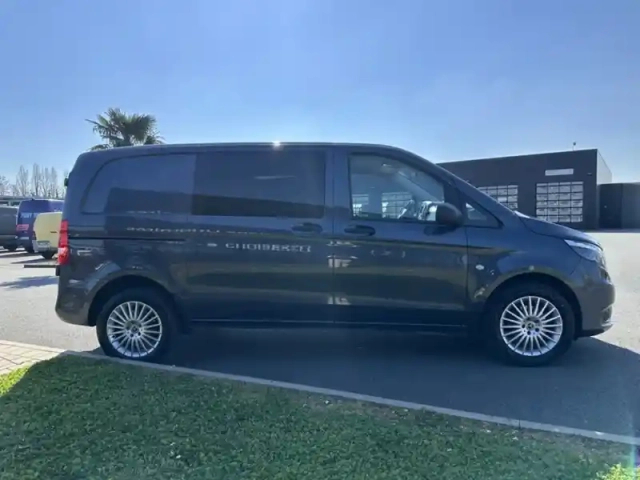 Mercedes Vito 114 cdi mixto compact — photo 6