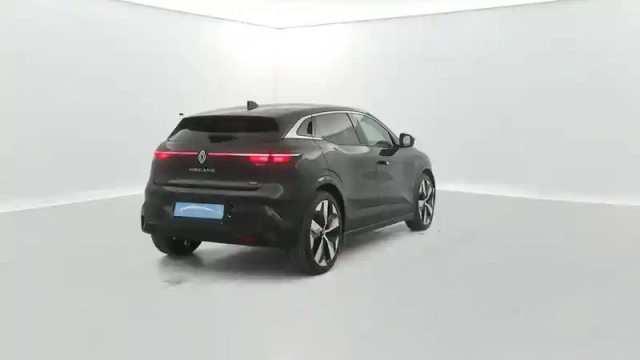 Renault Megane e-tech 220 ch autonomie confort gsr2 — photo 22