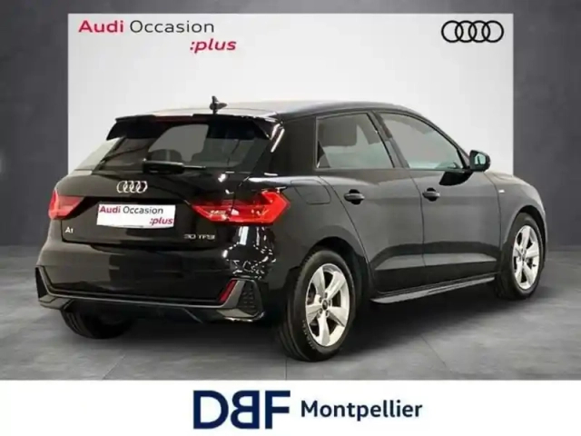 Audi A1 30 tfsi 110 ch bvm6 s line — photo 5