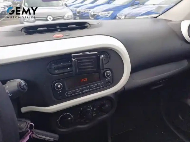 Renault Twingo iii sce 65 - 20 — photo 15
