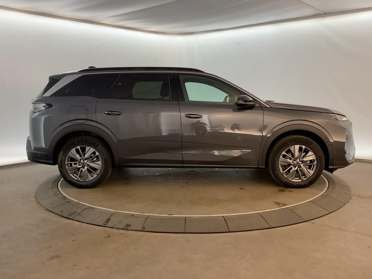 Peugeot 5008 hybrid 145 ch e-dcs6 allure — photo 4
