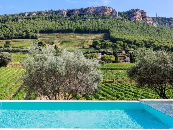 Villa 5 pièces 245 m²