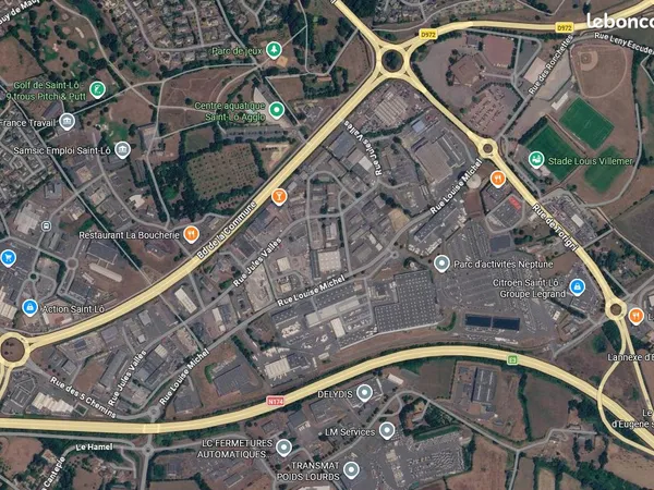 Bâtiment professionnel de 1 046 m² avec ateliers, bureaux et parking clos - Zone d'activités de Sain