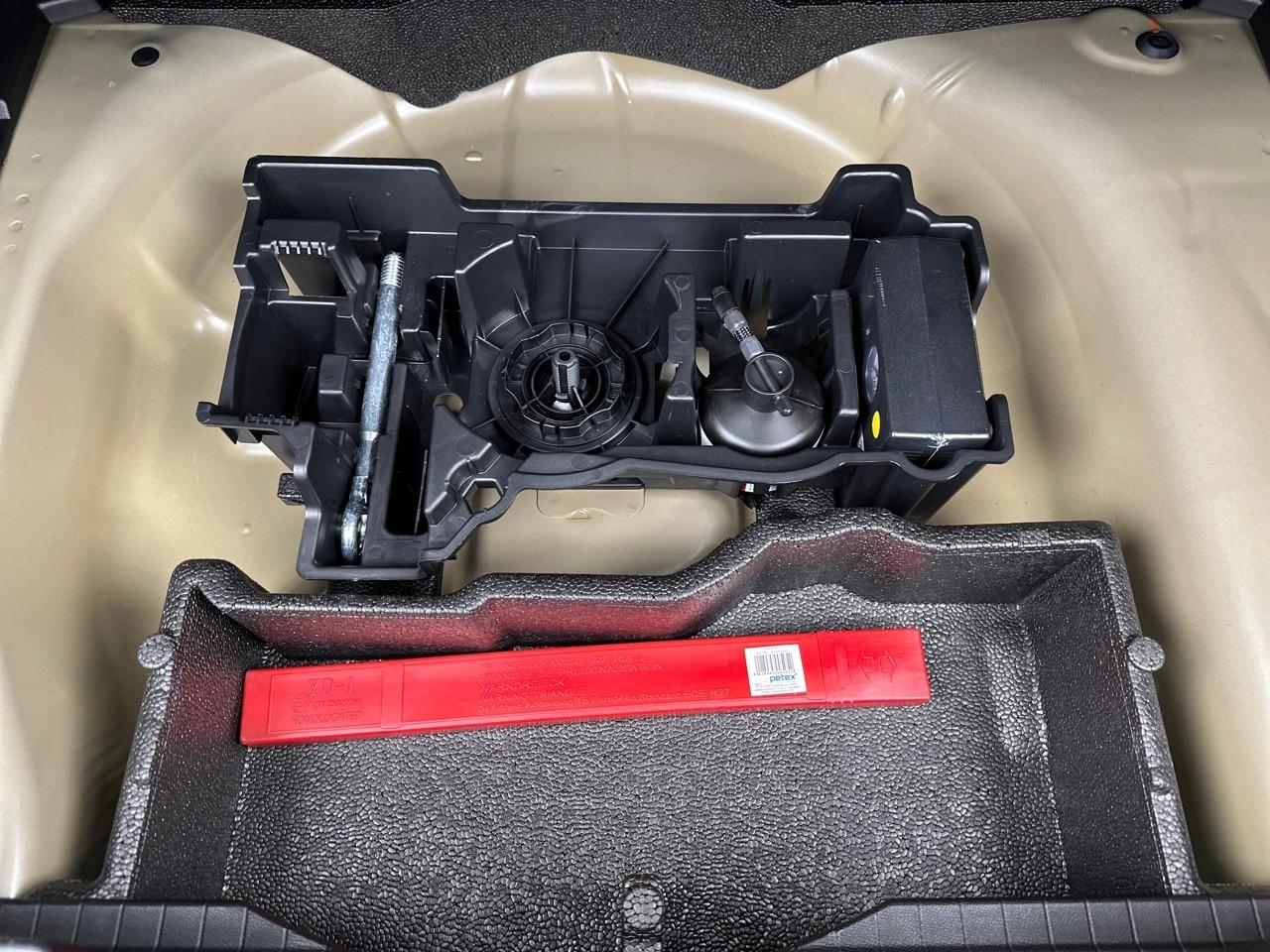 Peugeot 2008 100 s&s bvm6 style — photo 31