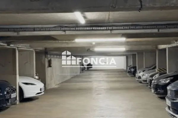 Parking 13 m²