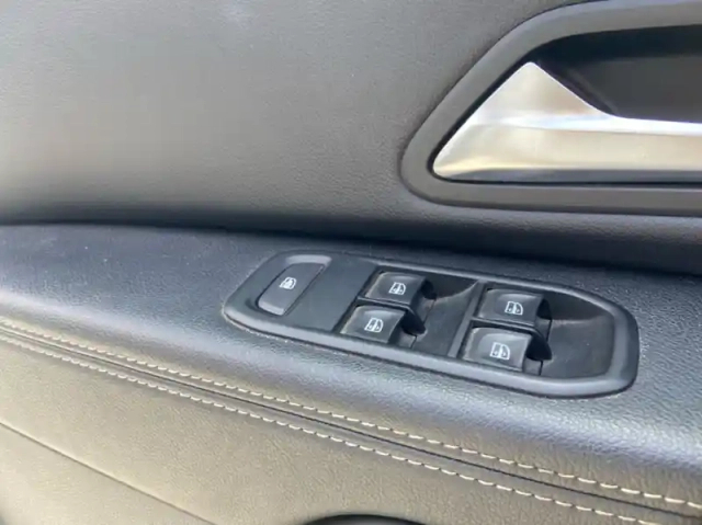Dacia Duster 1.5 dci 110ch prestige 4x4 — photo 6