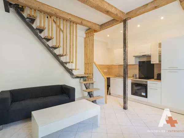 Vente Marseille 13008/ Rouet - Place Razzenti / Maison de vi