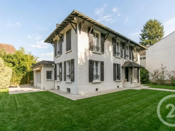 Maison 8 pièces 186 m²