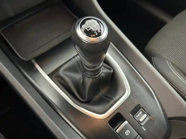 Nissan Qashqai mild hybrid 140 ch — photo 23