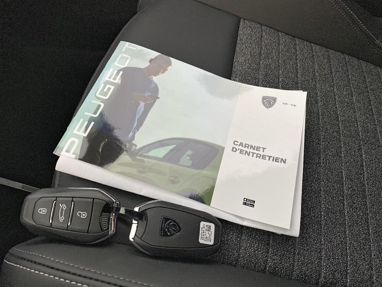 Peugeot 5008 hybrid 145 ch e-dcs6 allure — photo 18