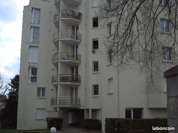 Parking/box BESANCON