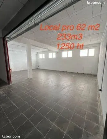 Entrepôt a louer proche centre ville