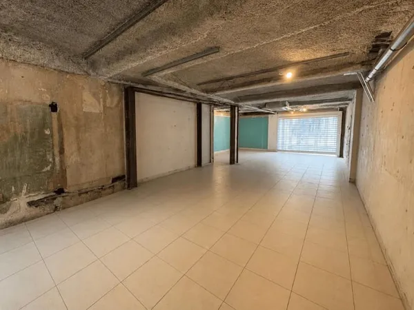 Boutique 81 m²
