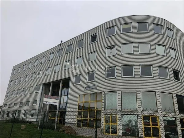 Bureau 377 m²